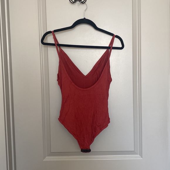 Boohoo Tank Top Bodysuit - Picture 3 of 6
